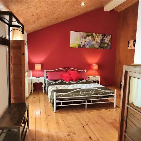 Nueva Casa Taino Kır Evi Benilloba